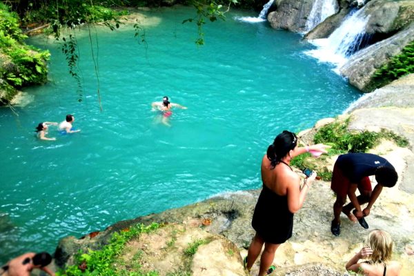 Luxury Escape & Hidden Gems – Premium Day & Night Experience - Image 3
